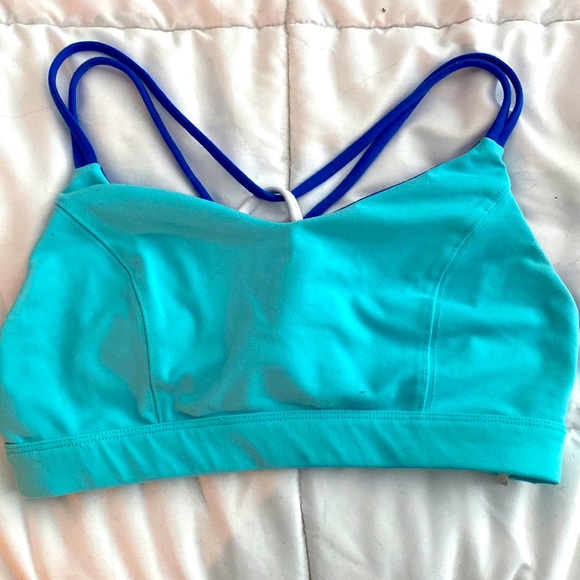 Medium Old Navy Sports Bra - Picture 1 of 3